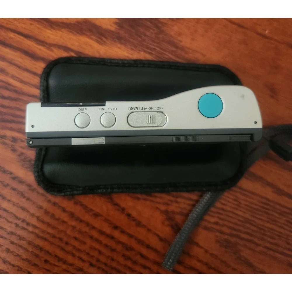 Toshiba Allegretto 2 PDR-2 CMOS Digital Still Camera |‎ Untested With Case